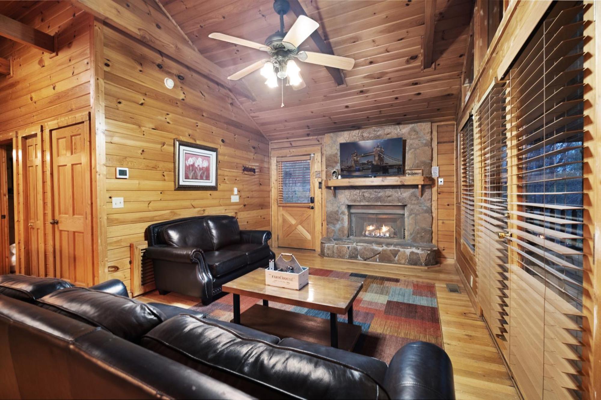 Private Smoky Mountain Luxury Log Home With 2 Fireplaces, Hot Tub & Community Pool Sevierville Exterior photo